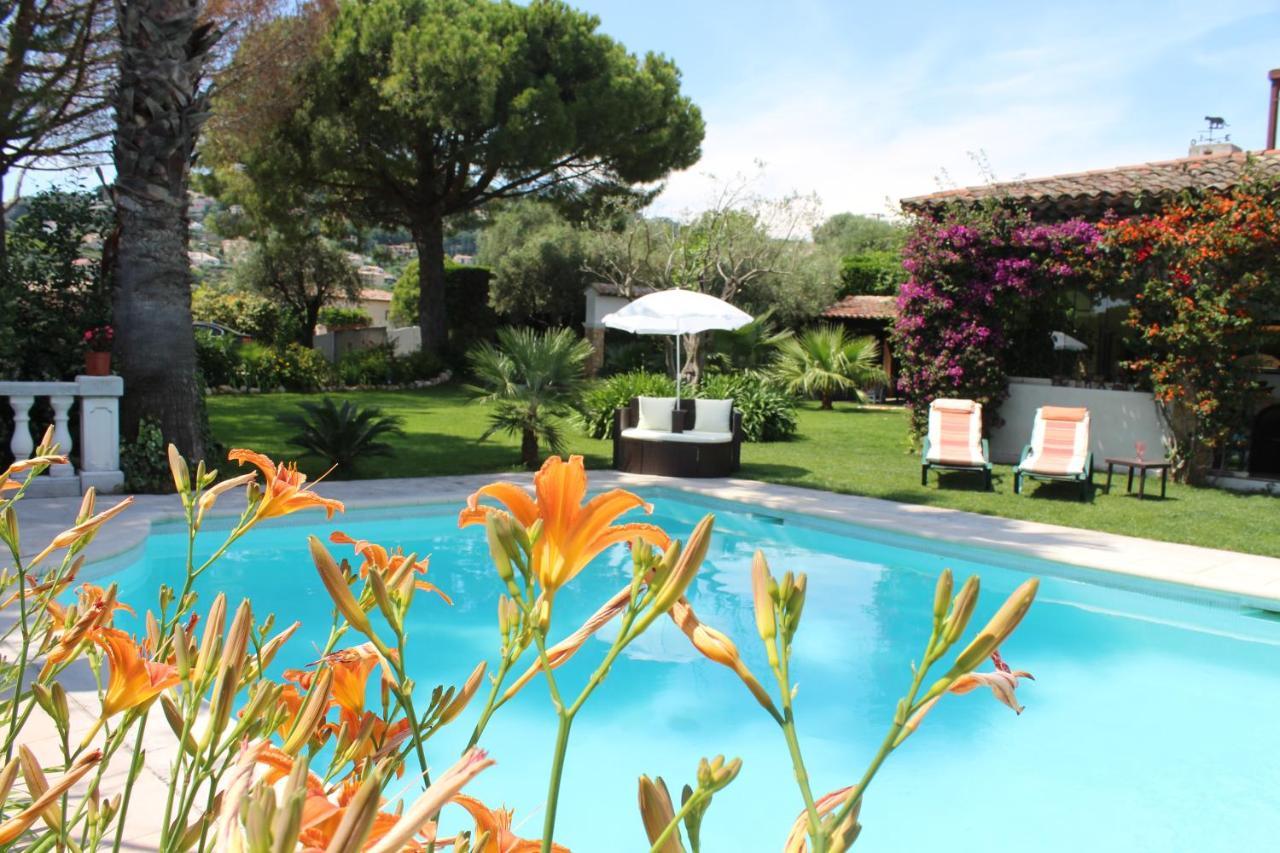 La Villa Topi อองทีบส์ ภายนอก รูปภาพ