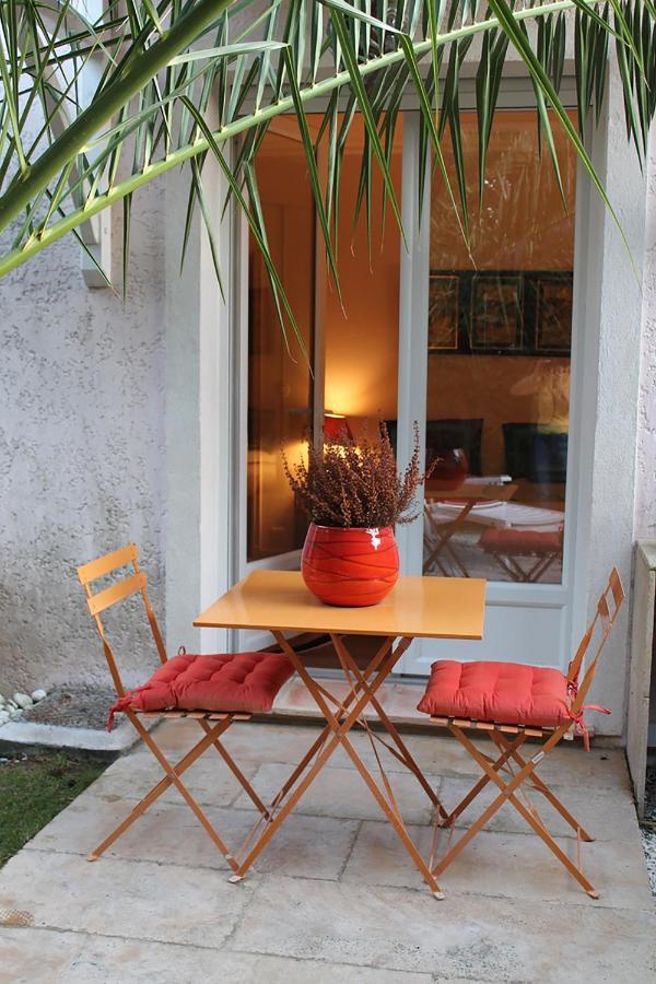 La Villa Topi อองทีบส์ ภายนอก รูปภาพ