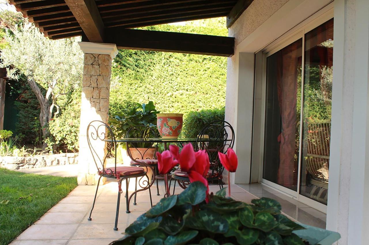 La Villa Topi อองทีบส์ ภายนอก รูปภาพ